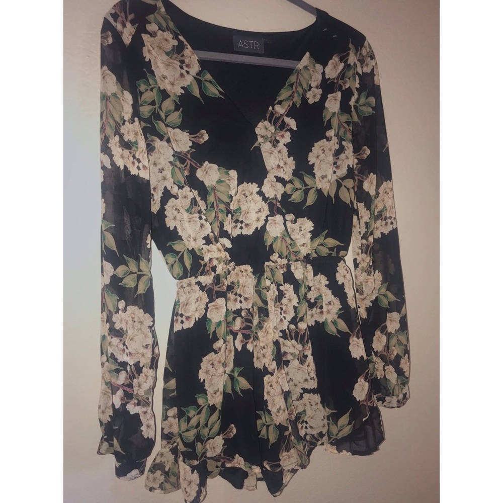 🔥 Floral Long Sleeved Romper